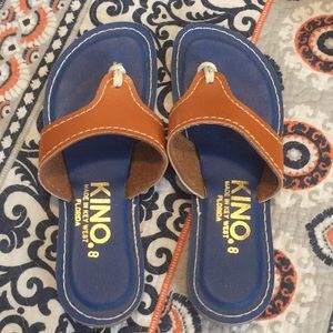 Kino size 8 orange and blue flip flops